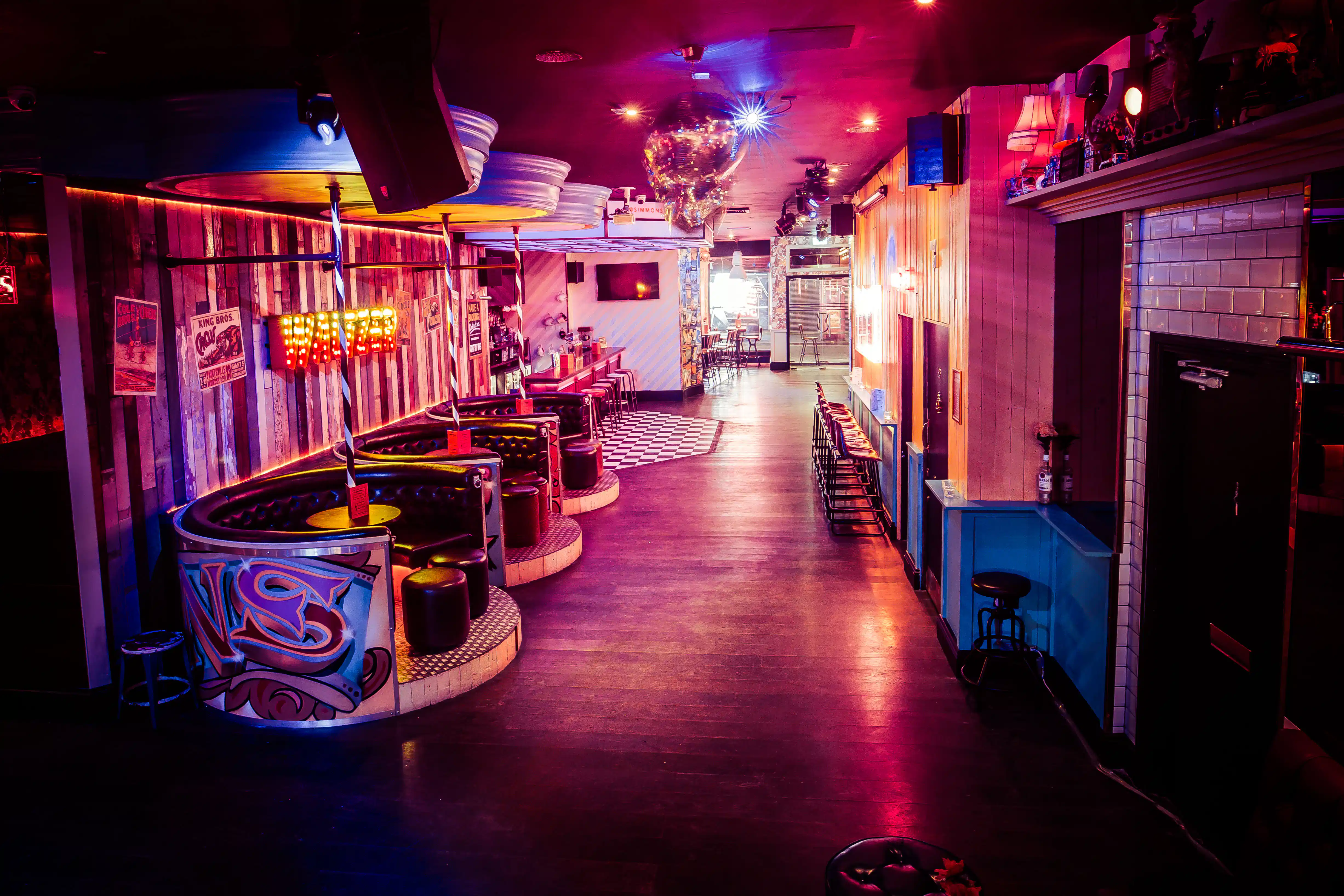 Simmons Bar | Oxford Street